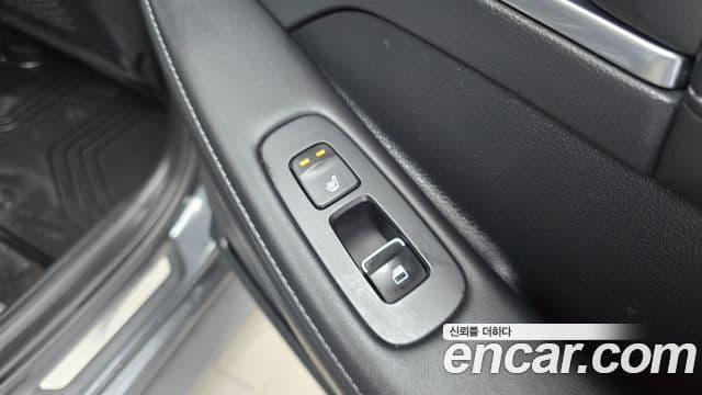 Hyundai Sonata Hybrid 2022 — ფოტო 19/20