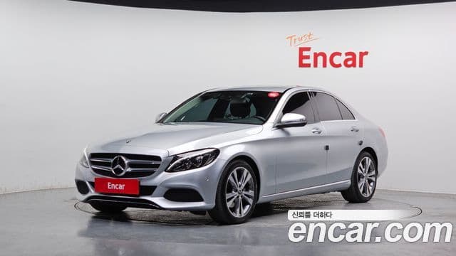 Mercedes-Benz C-Class 2018 — Фото 10/20