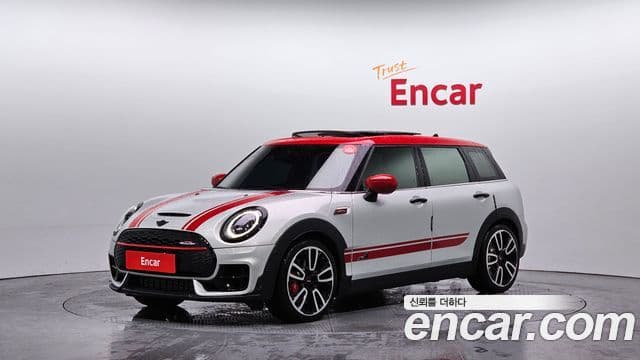 Mini Cooper S Clubman 2023 — ფოტო 1/20