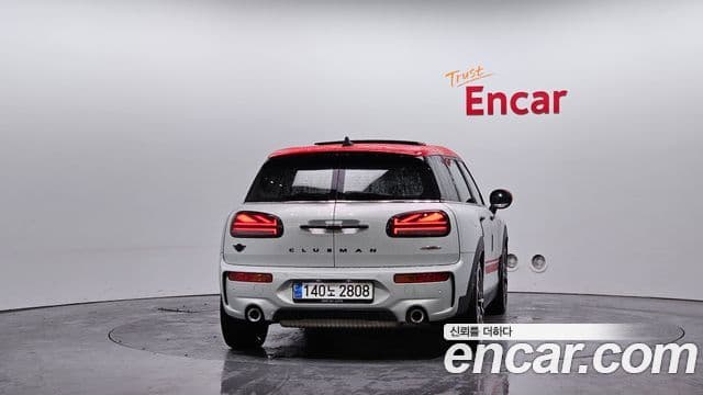 Mini Cooper S Clubman 2023 — ფოტო 4/20