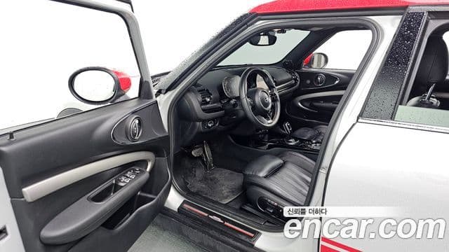 Mini Cooper S Clubman 2023 — ფოტო 10/20