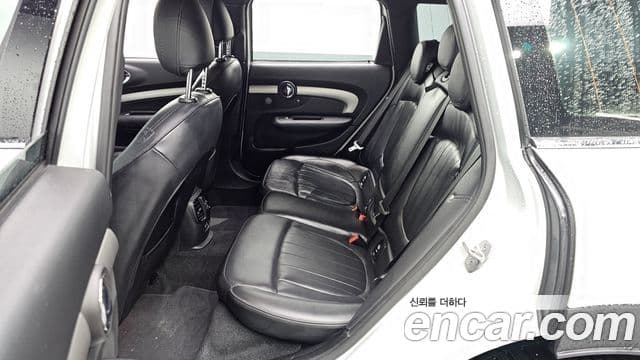 Mini Cooper S Clubman 2023 — ფოტო 12/20