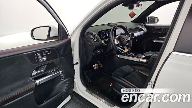 Mercedes-Benz GLB-Class 2021 — Şəkil 10/20
