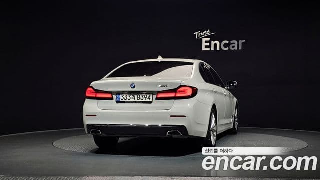 BMW 5 Series 2022 — фото 4 из 20