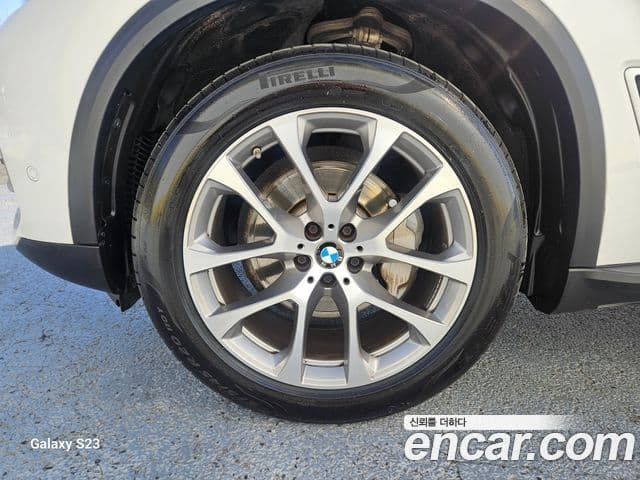 BMW X5 2019 — Şəkil 18/19