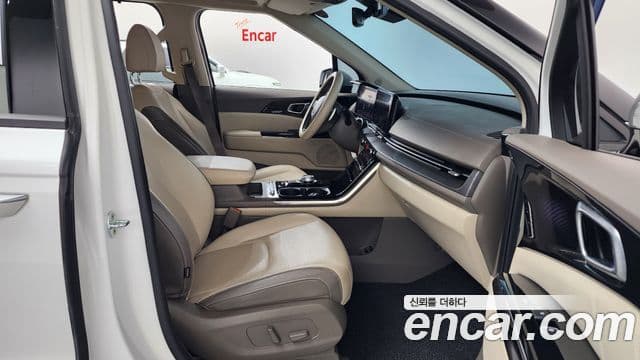 Kia Carnival 2021 — Photo 14/20