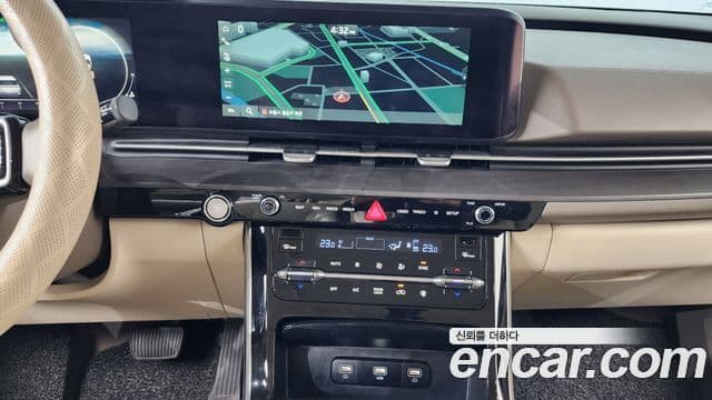 Kia Carnival 2021 — Photo 13/20