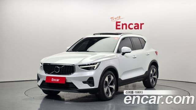 Volvo XC40 2022 — Фото 20/20