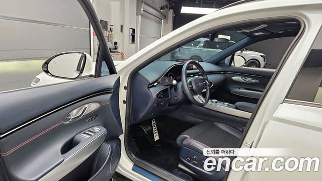 Genesis GV70 2023 — Şəkil 10/20