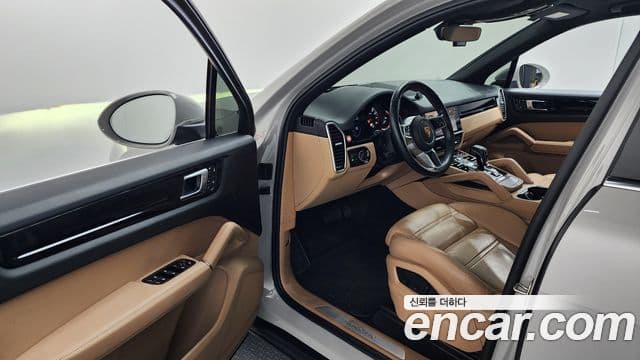 Porsche Cayenne 2022 — Şəkil 10/20