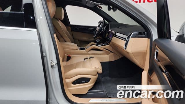 Porsche Cayenne 2022 — Şəkil 11/20