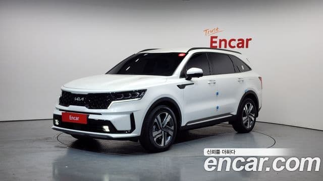 Kia Sorento 2023 — Фото 1/20