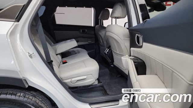 Kia Sorento 2023 — Фото 12/20