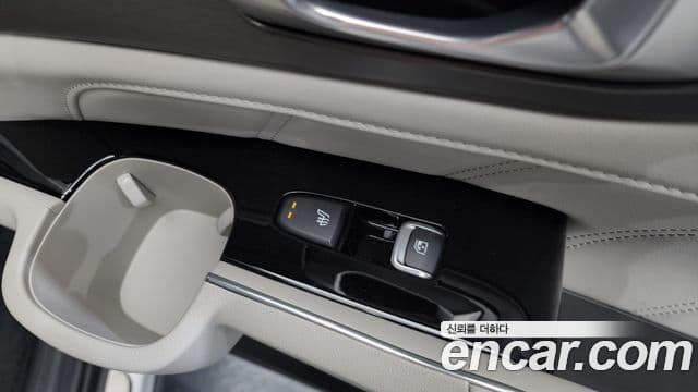 Kia Sorento 2023 — Фото 19/20