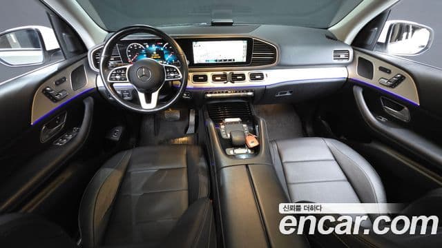 Mercedes-Benz GLE-Class 2020 — Photo 5/20