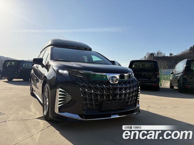 Toyota Sienna 2025 — ფოტო 2/18
