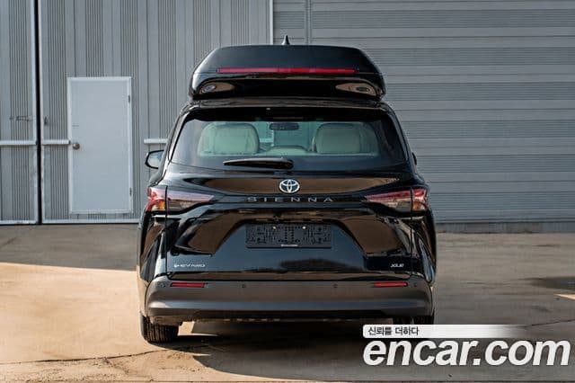 Toyota Sienna 2025 — ფოტო 11/18