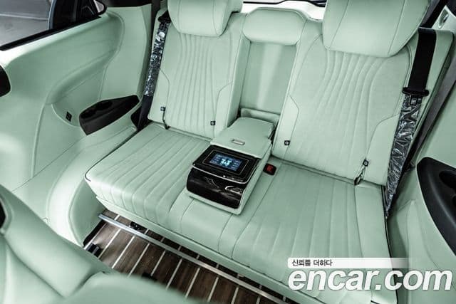 Toyota Sienna 2025 — ფოტო 10/18