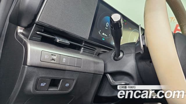 Hyundai Kona 2023 — Şəkil 14/20