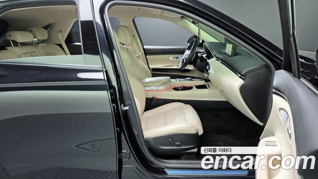 Genesis GV70 2024 — ფოტო 10/20