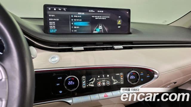 Genesis GV70 2024 — ფოტო 14/20