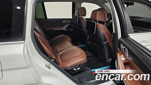 BMW X7 2022 — ფოტო 12/20