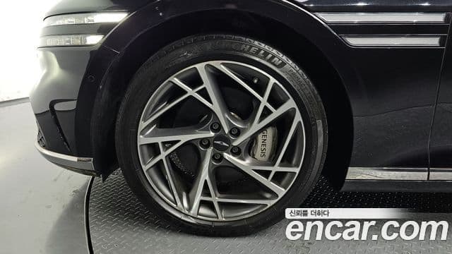 Genesis G90 2022 — ფოტო 5/20