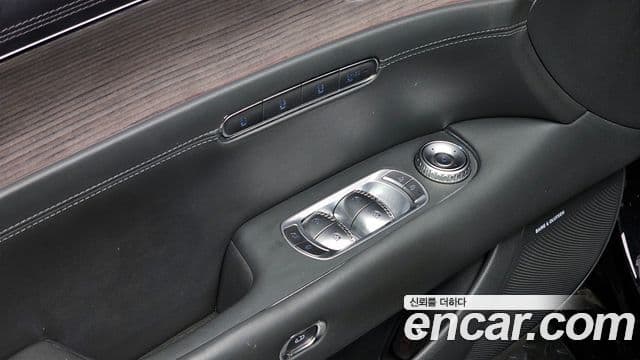 Genesis G90 2022 — ფოტო 19/20