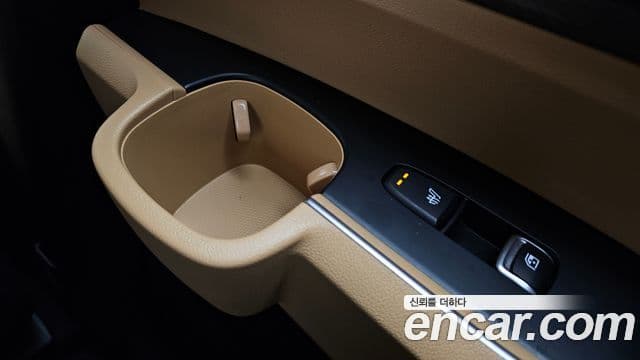 Kia Sorento 2021 — ფოტო 19/20