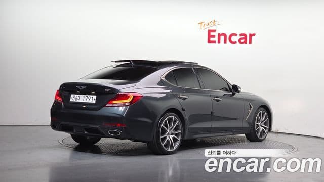 Genesis G70 2018 — Фото 2/20