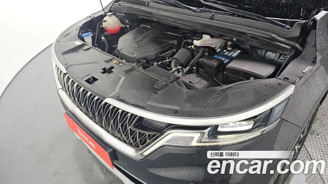 Kia Carnival 2022 — Photo 9/20