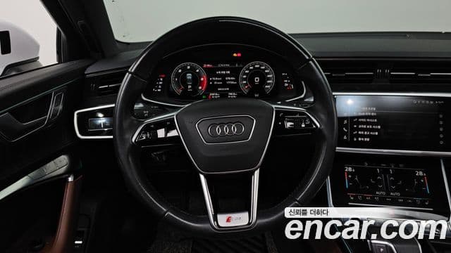 Audi A6 2021 — Şəkil 14/20