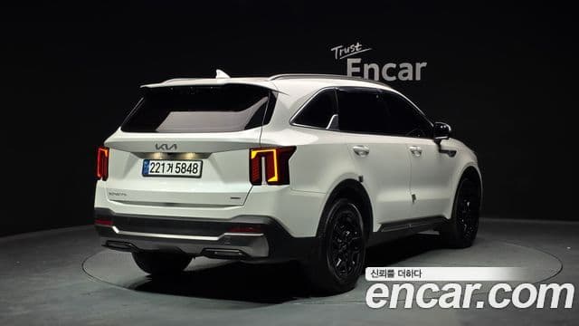 Kia Sorento 2023 — Şəkil 2/20