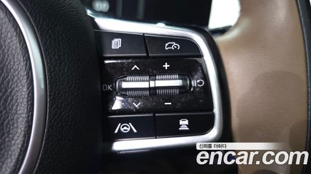 Kia Sorento 2023 — Şəkil 19/20