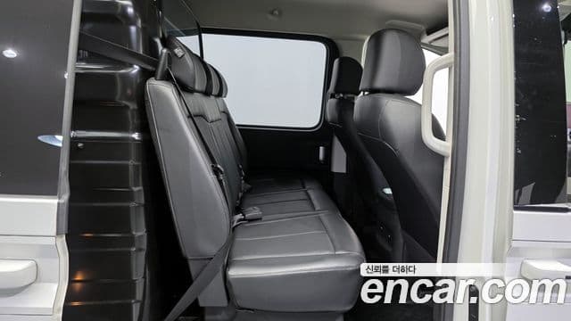 Hyundai Staria 2023 — Photo 6/20