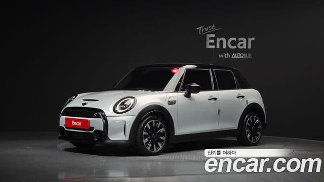 Mini Cooper S 2021 — ფოტო 1/20