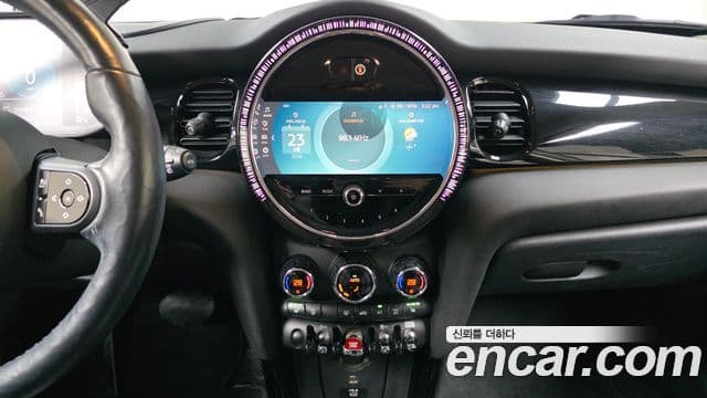 Mini Cooper S 2021 — ფოტო 14/20