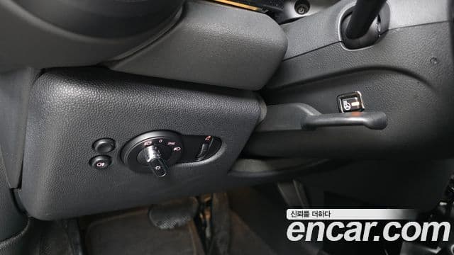 Mini Cooper S 2021 — ფოტო 18/20