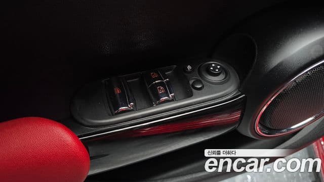 Mini Cooper S Convertible 2019 — Şəkil 17/20
