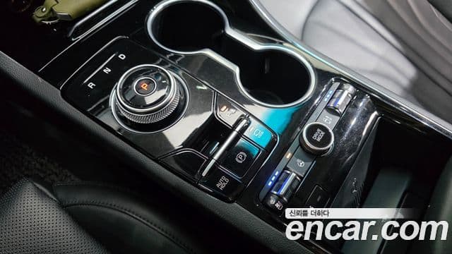 Kia K5 2021 — ფოტო 9/20