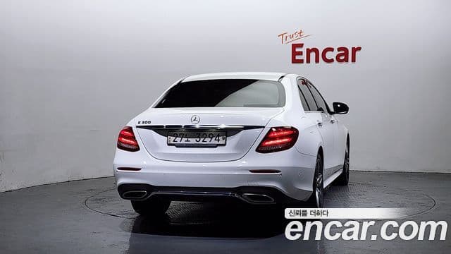 Mercedes-Benz E-Class 2018 — Şəkil 4/20