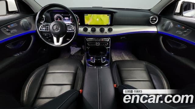 Mercedes-Benz E-Class 2018 — Şəkil 7/20