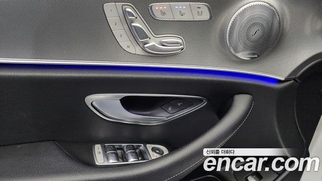 Mercedes-Benz E-Class 2018 — Şəkil 12/20