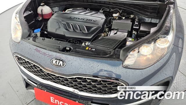 Kia Sportage The Bold 2020 — ფოტო 6/20