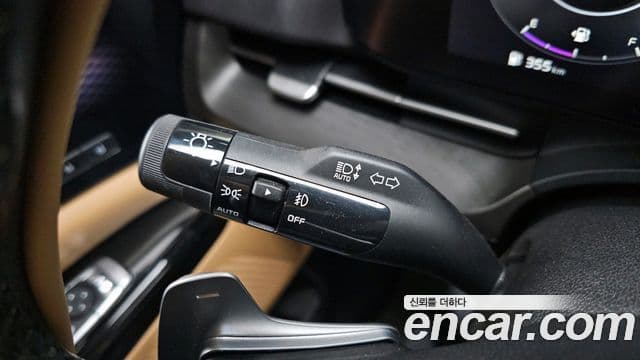Kia Carnival 2020 — фото 15 из 20