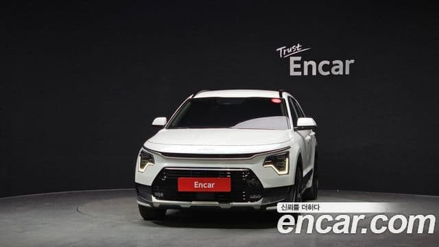 Kia Niro 2022 — ფოტო 3/20