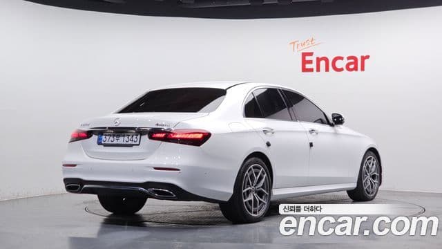 Mercedes-Benz E-Class 2022 — Şəkil 2/20