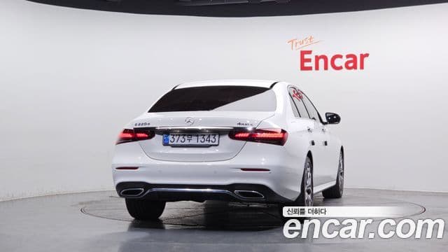 Mercedes-Benz E-Class 2022 — Şəkil 4/20