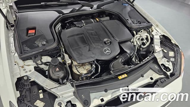 Mercedes-Benz E-Class 2022 — фото 6 из 20