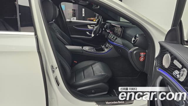 Mercedes-Benz E-Class 2022 — Şəkil 11/20